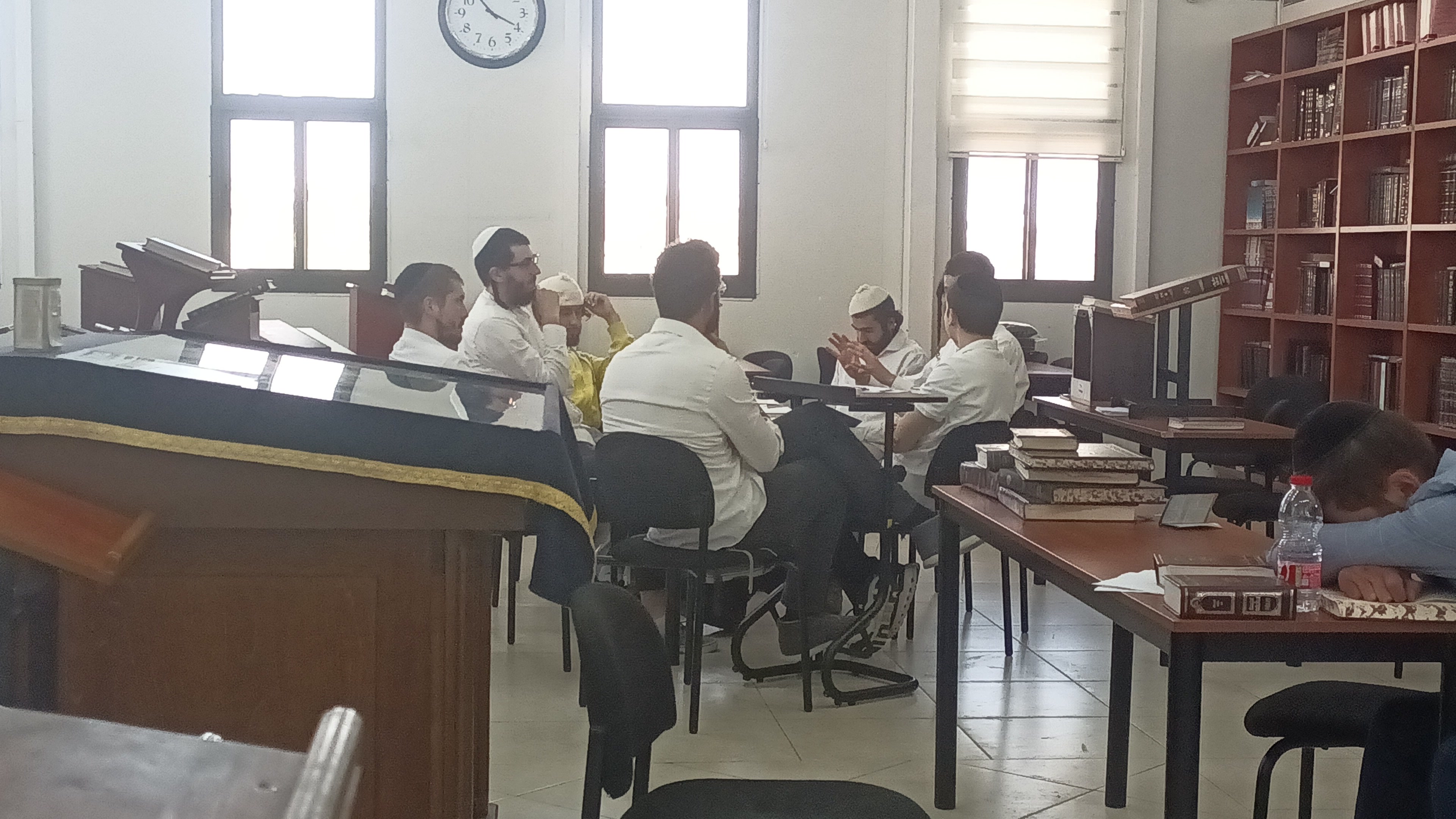 Learning Rows at The Breslov Yeshiva